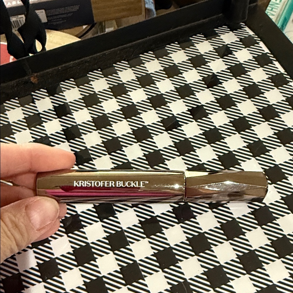 Kristofer Buckle Silver Mascara